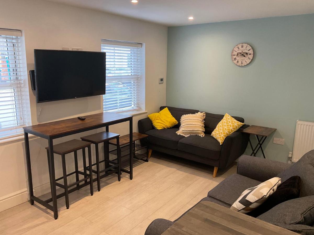 2 Bed Home From Home Apartments London Eksteriør billede