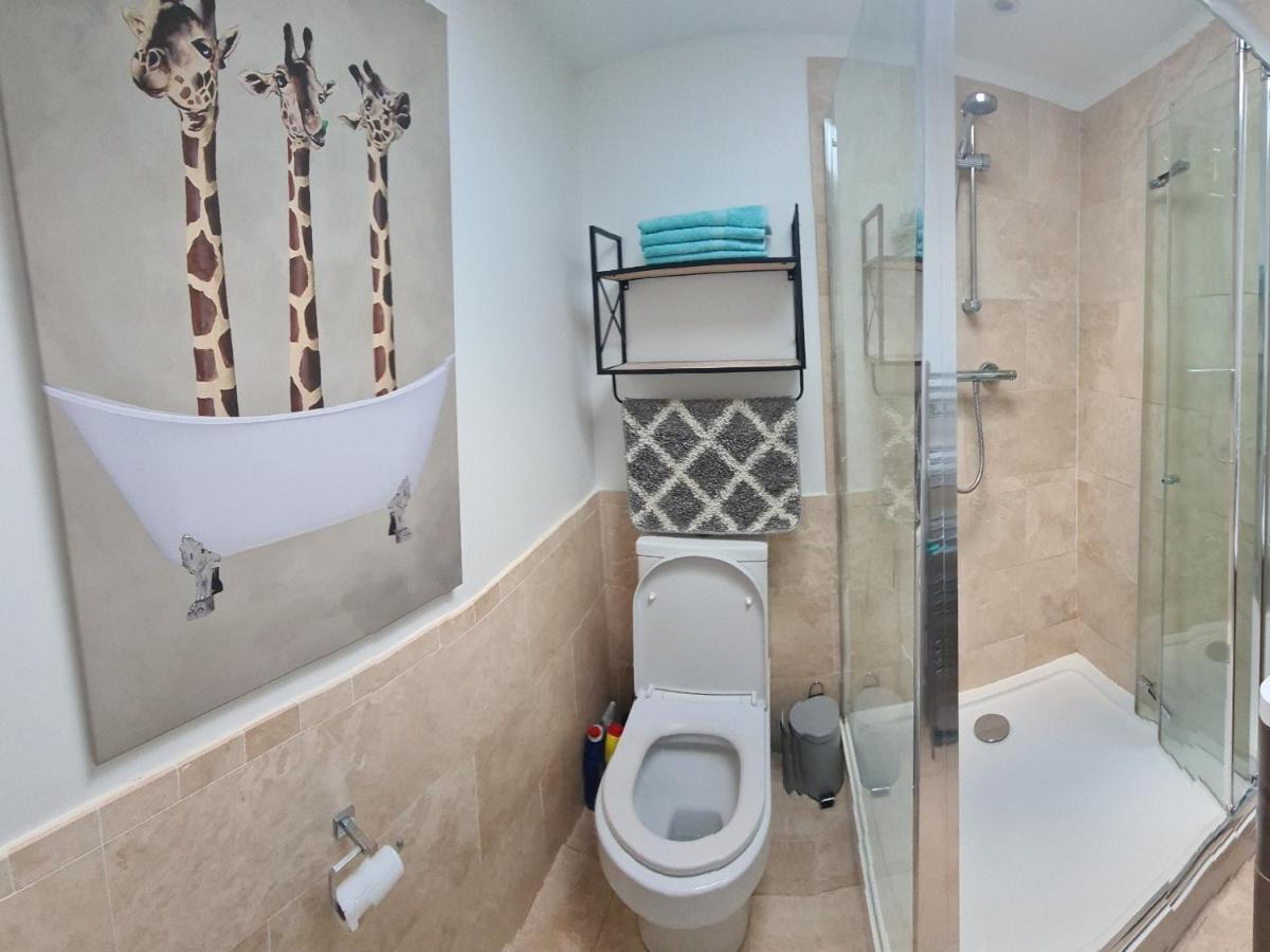 2 Bed Home From Home Apartments London Eksteriør billede